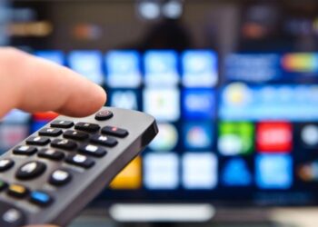 Este botón oculto en tu Smart TV mejorará su sonido