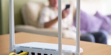 Un experto lo confirma: tu WiFi va lento por culpa tuya