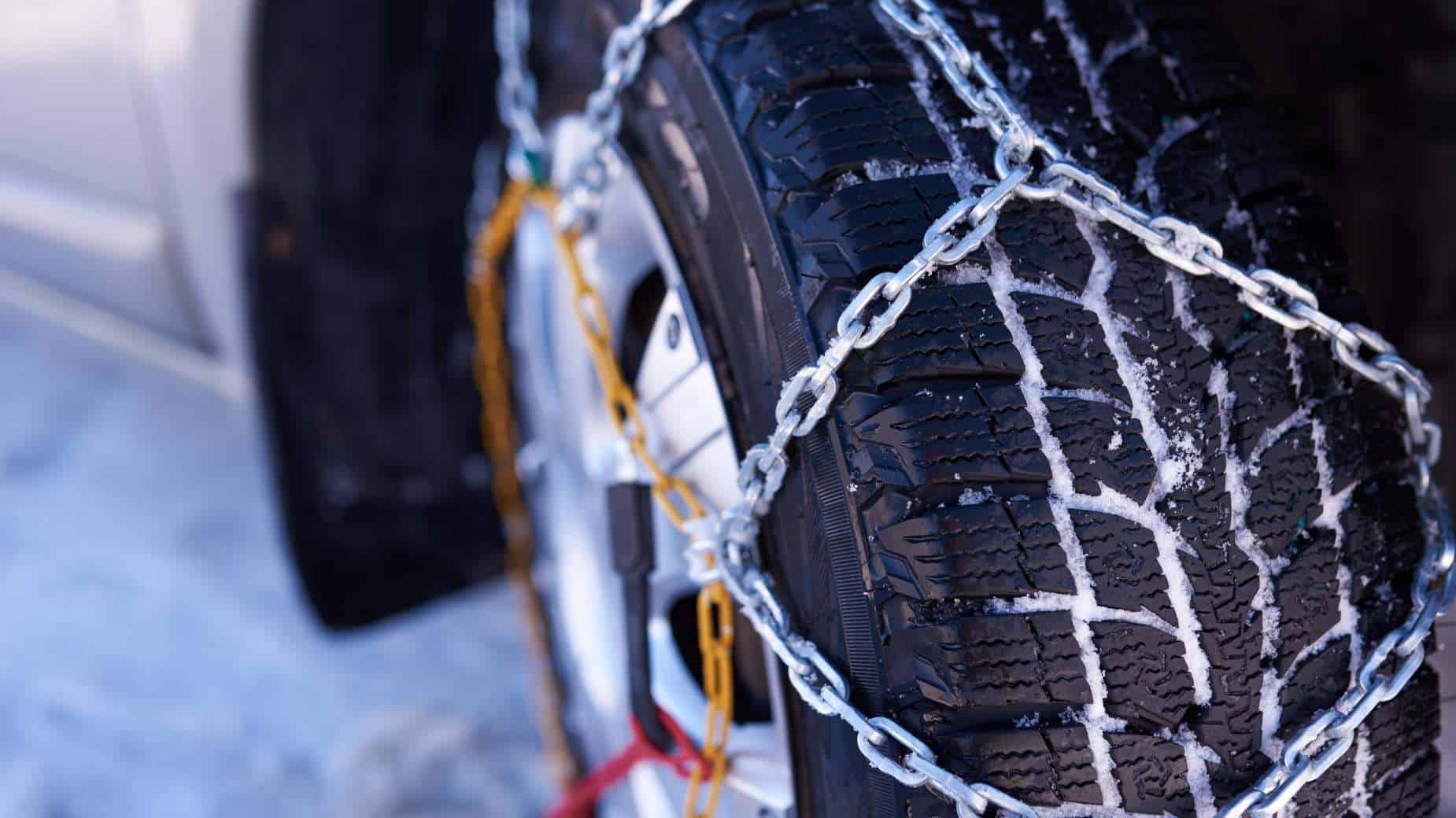 El ingenioso invento que jubilará a las cadenas para la nieve: se instala  muy fácil en sólo 30 segundos