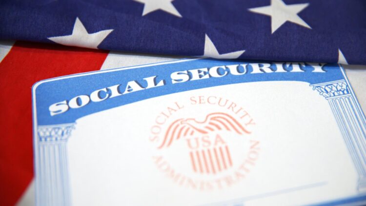 The Federal Reserve is sounding the alarm: Find out what’s happening to Social Security payments and how it will affect retirees in the near future