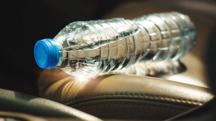Confirmed - leaving a water bottle in the car can cause a fire and here's why