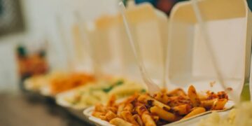 Goodbye to polystyrene containers - these are the states that have already banned them and this is how it will affect you if you order takeout - it could raise the price