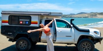 Goodbye to routine and office work - she sold her house and now tours America alone in a totally transformed van