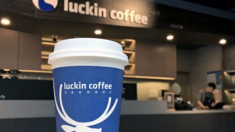 It's official - Luckin Coffee arrives in the United States with stores in New York and a system that could change forever how we order coffee