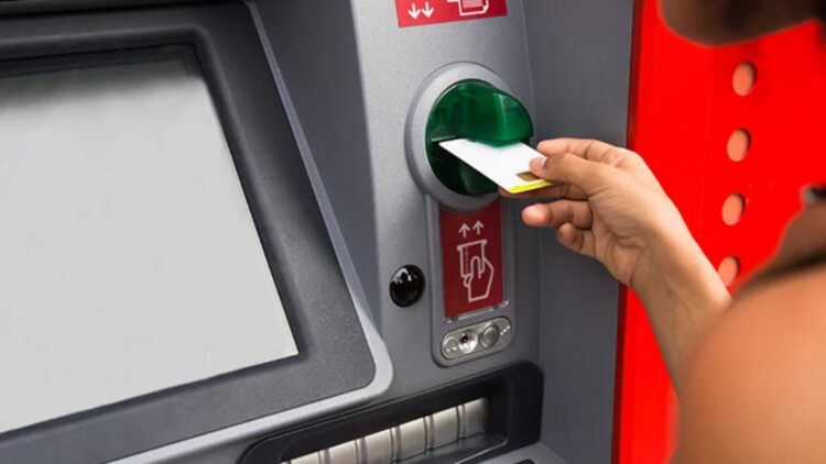 First wait, then act—clear and confident steps to take when an ATM machine retains your card 1 First wait, then act—clear and confident steps to take when an ATM machine retains your card