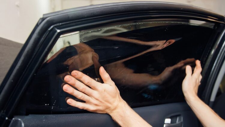 Confirmed—New law in North Carolina changes everything—from December 2025, drivers with tinted windows will have to comply with an unexpected rule at police checkpoints—and it brings fines of up to $200 for those who do not comply