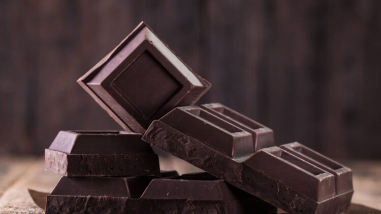 Good news for those with a sweet tooth—nutritionists endorse one or two ounces of dark chocolate daily as part of a balanced diet