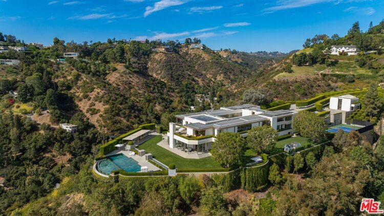 The most expensive divorce in Los Angeles—the $175 million Pritzker Estate mansion in Bel-Air remains unsold following the legal battle between Tony and Jeanne Pritzker 1 The most expensive divorce in Los Angeles—the $175 million Pritzker Estate mansion in Bel-Air remains unsold following the legal battle between Tony and Jeanne Pritzker