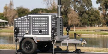 It's official—Verra Mobility is testing a portable radar device in Victoria that can issue fines for cell phone use, seat belt violations, and even bus lane violations