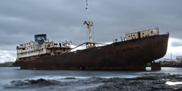 Millions of ghost ships hidden in the oceans discovered—AI satellite map reveals that 76% of the world's industrial fishing was operating in secret
