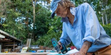 From perpetual renter to homeowner—how an Australian journalist changed her life by building her own tiny house