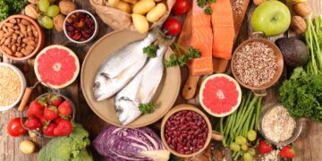 Confirmed by science—garlic, walnuts, and olive oil are key to keeping arteries clean and flexible