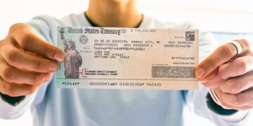 It's official—Virginia residents will receive checks of up to $400 this October thanks to the state surplus