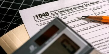 Confirmed—the IRS updates income tax brackets for 2026 and changes how much you'll pay on your 2027 return