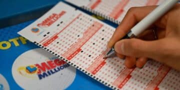 The incredible stroke of luck—a grandfather wins $50,000 after playing the lottery with his grandchildren's ages