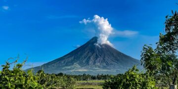 It's official—NASA discovers that trees change color before a volcanic eruption and could save thousands of lives