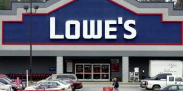 Lowe's product for only $26 that is saving thousands of Americans from the cold without turning on the heat