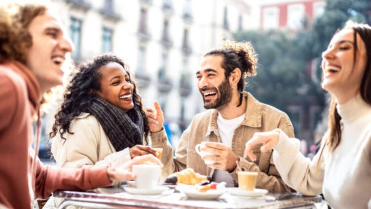 “In the US, you have to make an appointment even for a coffee”—the viral complaint of a Spanish woman who misses the spontaneity of going out for a drink in Spain