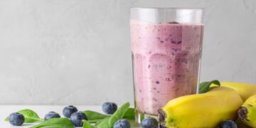 Scientists at the University of California warn that banana smoothies lose almost all of their key nutrients