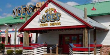 Farewell to a classic—Joe's Crab Shack sinks into crisis, with only 15 restaurants remaining across the United States