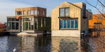 Floating architecture—this country is revolutionizing housing with floating homes that rise and fall with the floods