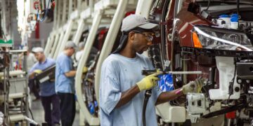 Ford reports 5,000 vacancies with six-figure salaries—skilled labor shortage a concern