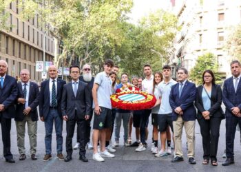 espanyol diada catalunya ofrenda floral 2022