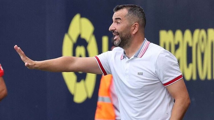 alineacion ca osasuna espanyol el sadar laliga santander