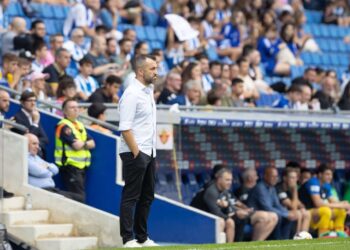 diego martinez espanyol elche cf laliga santander 2022 23