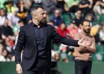 diego martinez elche cf espanyol laliga santander 2022 23