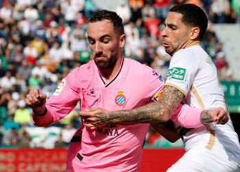 elche cf espanyol martinez valero laliga santander 2022-23 victoria