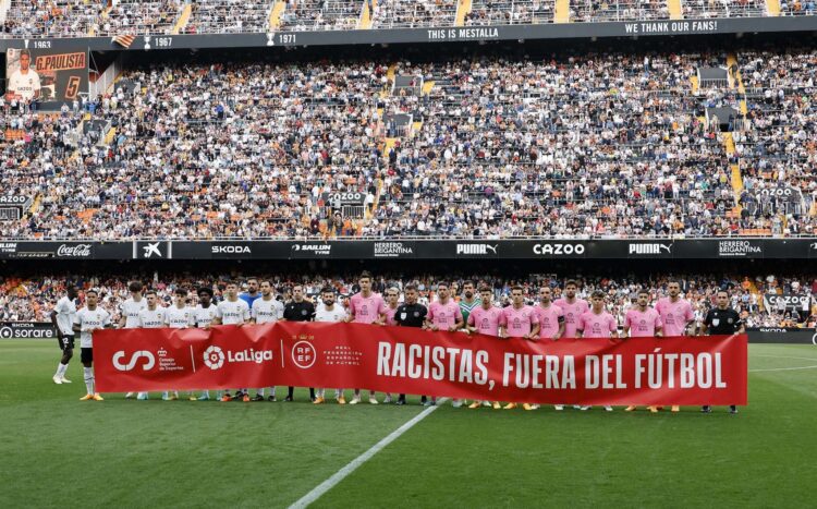 Gobierno España racismo futbol seguridad estadios