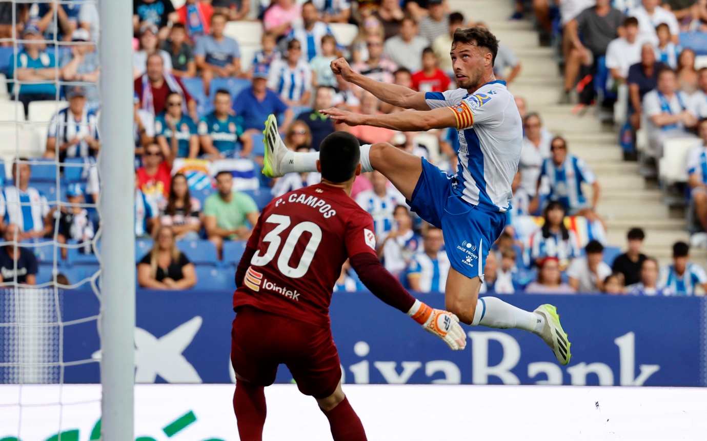 Sporting Gijón 2 – 0 RCD Espanyol: Nueva derrota de los pericos