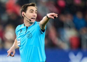 De Burgos Bengoetxea arbitro Espanyol